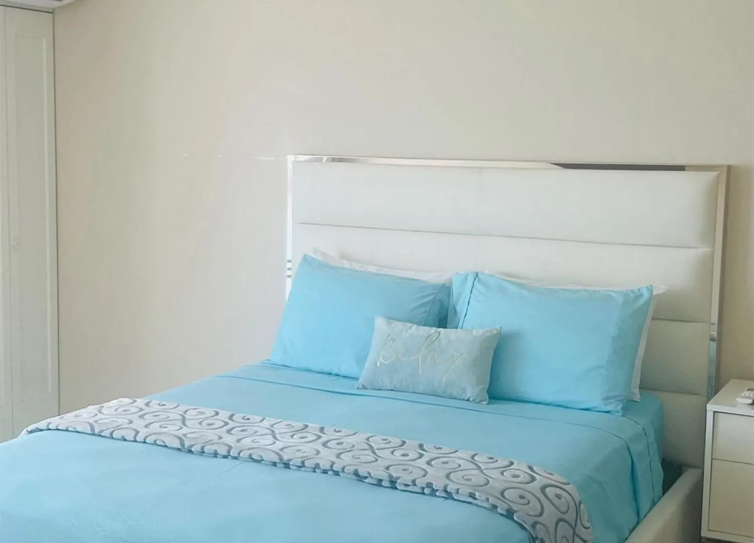 Large Luxurious Beach Front At Bayfront Villa Portmore 0*,  Jamaica